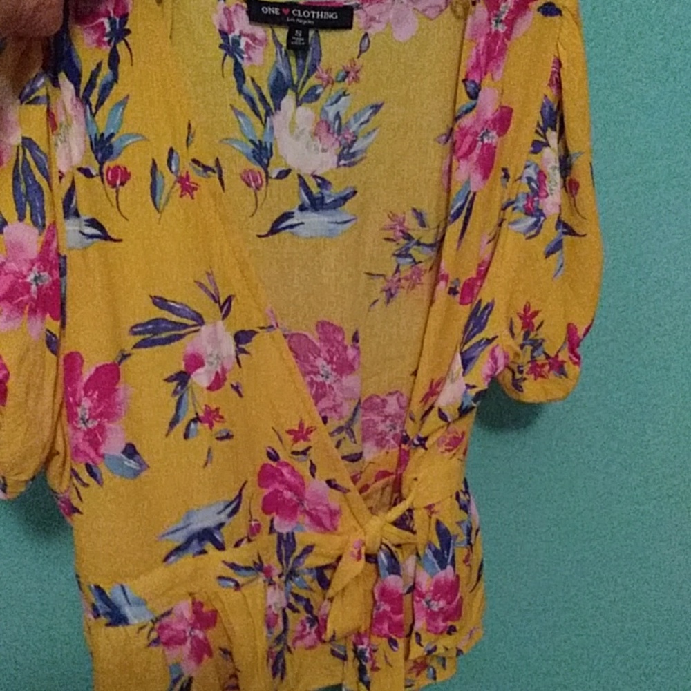 Print yellow blouse